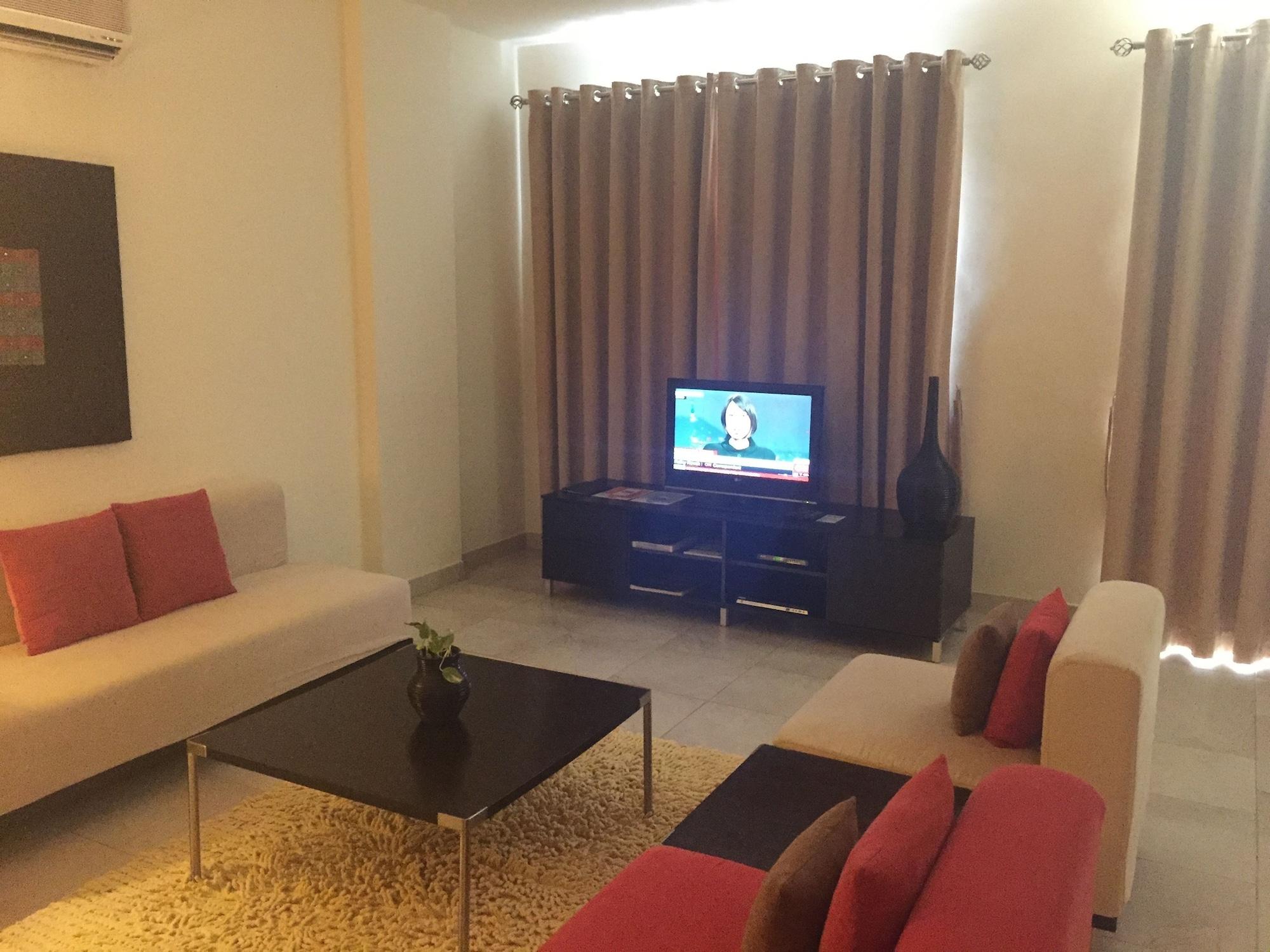 Midan Hotel Suites Маскат Экстерьер фото