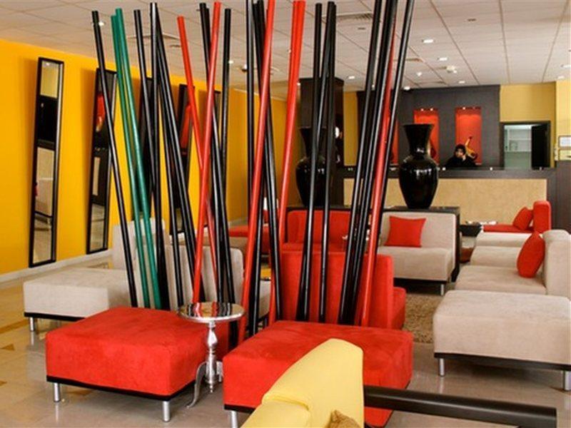Midan Hotel Suites Маскат Экстерьер фото