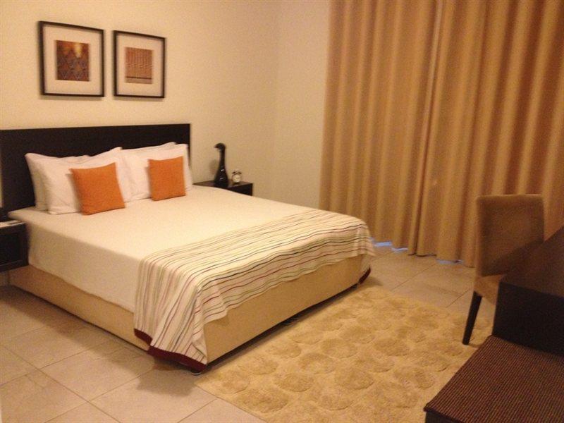 Midan Hotel Suites Маскат Экстерьер фото
